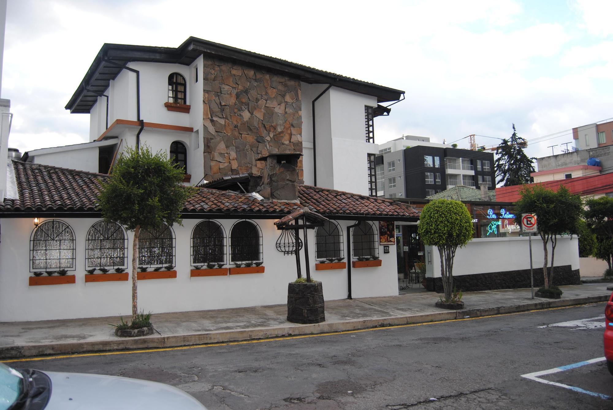 Hotel Fuente De Piedra I 基多 外观 照片